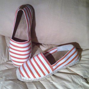 Vionic Canvas Espadrilles